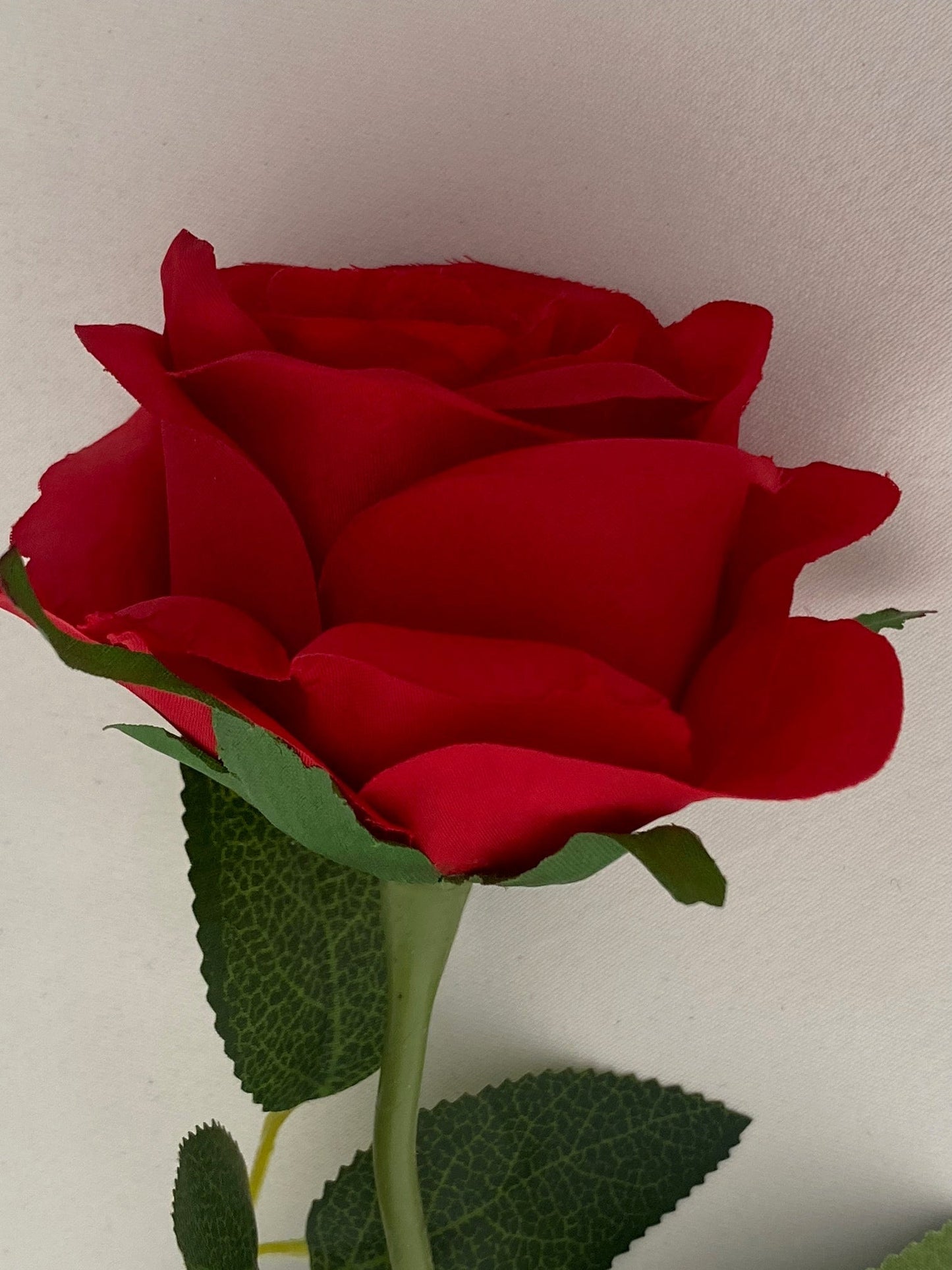 Artificial Roses, Red Rose, Artificial Flowers, Red Flowers, Flower Arranging, Wedding Flowers, Flowers Gift for Her, Home Decor