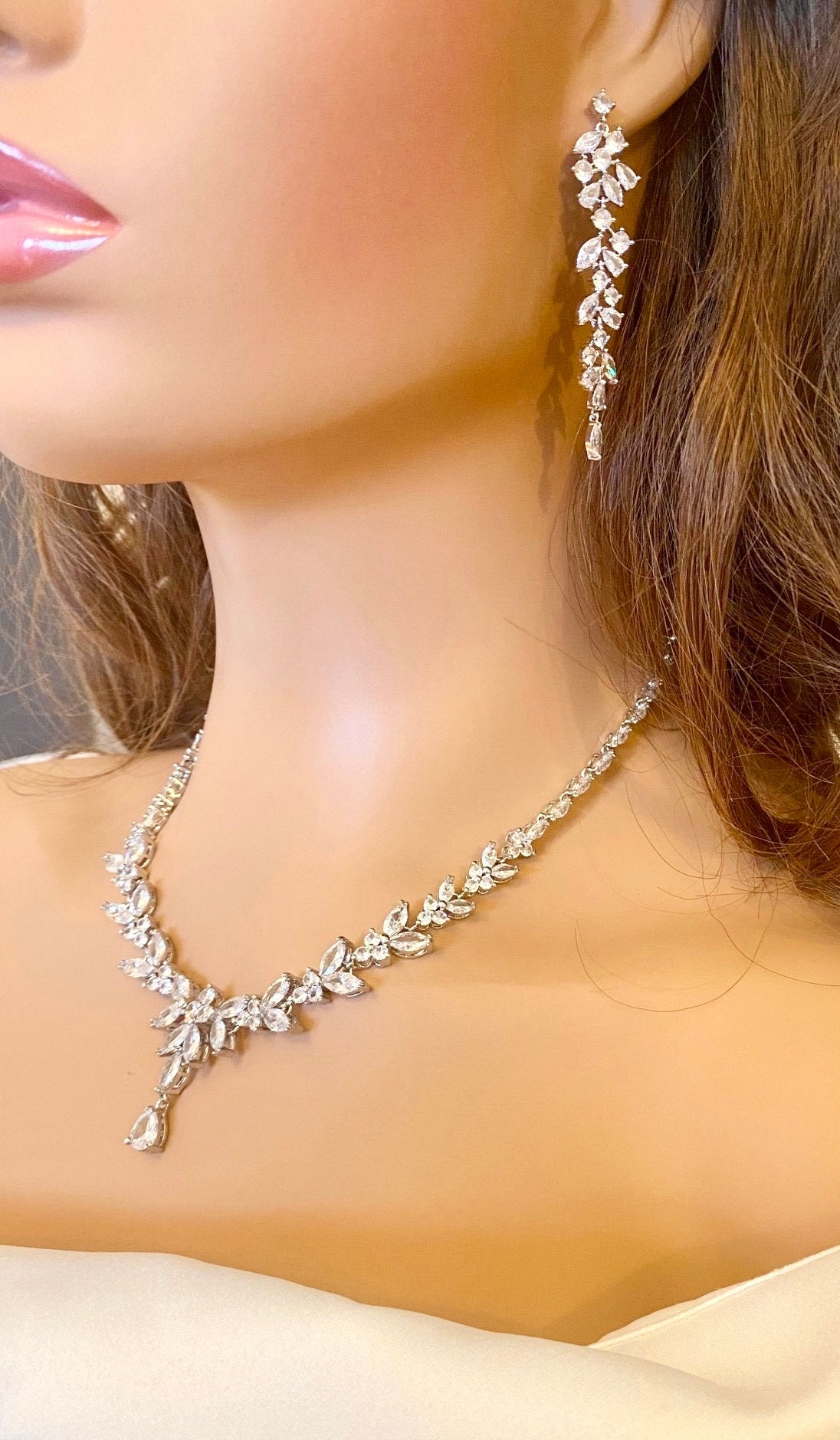 Crystal CZ Wedding Necklace Set, Gift for Her, Bridal Jewellery, Droplet Earrings, Bracelet in Silver & Gold.  Leaf Style Design.